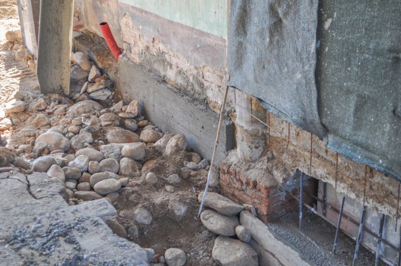Who Does Foundation Repairs